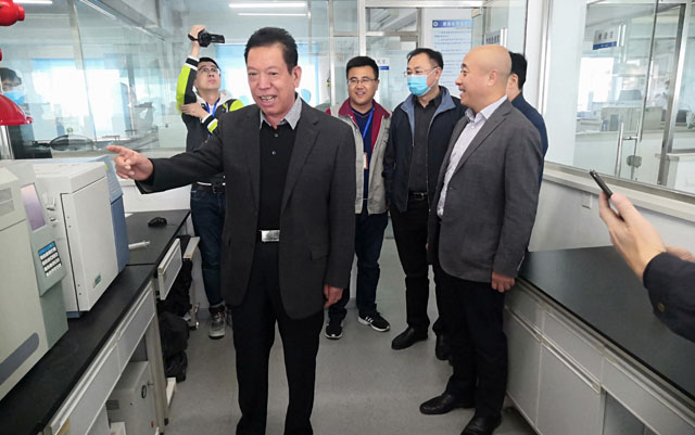 中国职业安全健康协会王德学理事长赴沈阳万益集团调研考察